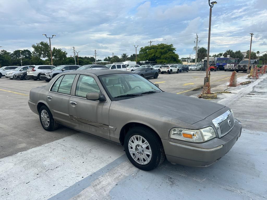 2006 Mercury Grand Marquis - $6,999
