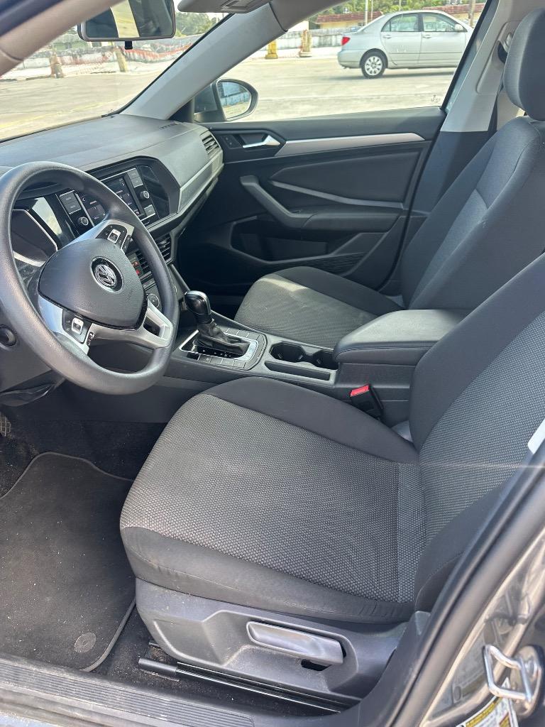 2020 Volkswagen Jetta - $9,599