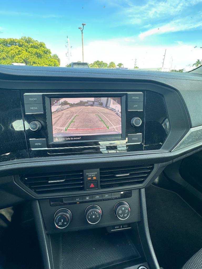 2020 Volkswagen Jetta - $9,599