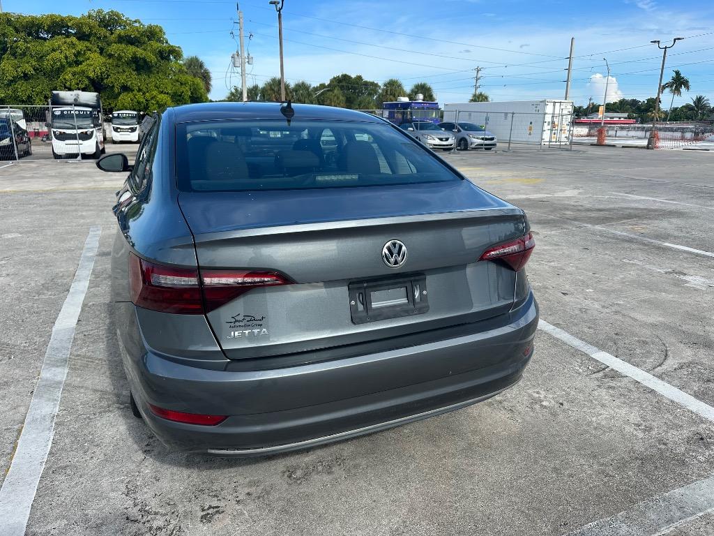 2020 Volkswagen Jetta - $9,599