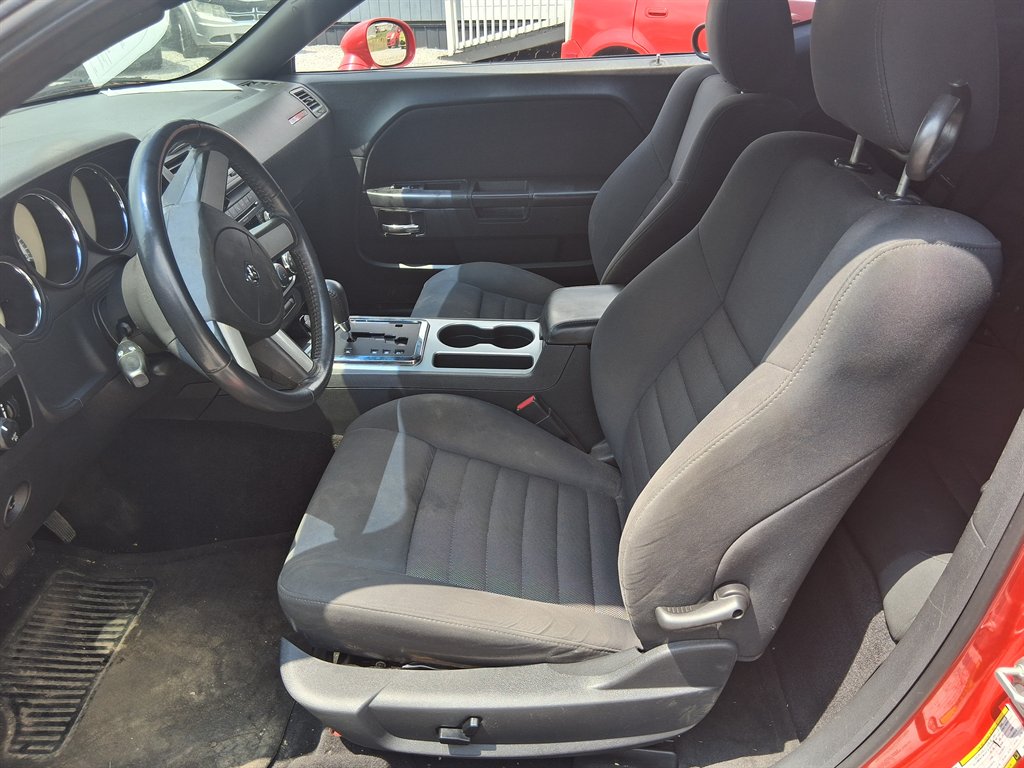 2010 Dodge Challenger - $7,000