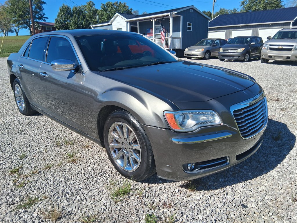2011 Chrysler 300 - $4,000