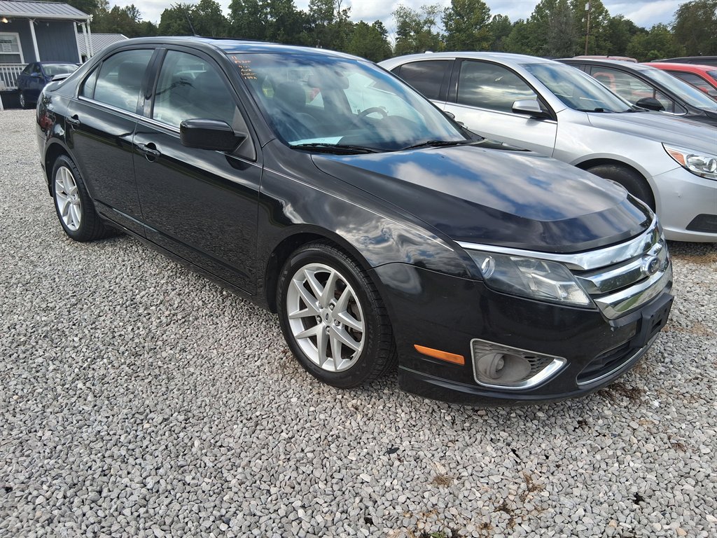 2011 Ford Fusion - $4,200