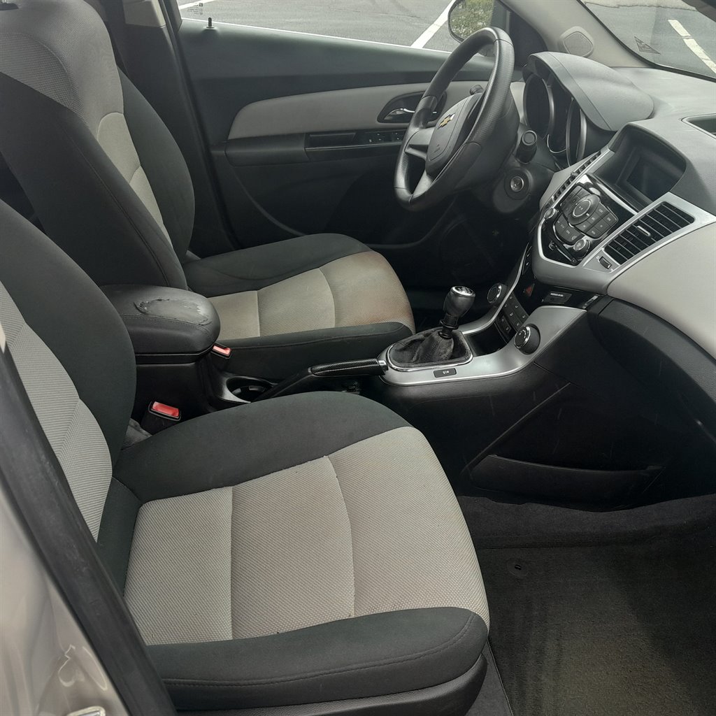 2012 Chevrolet Cruze LS photo