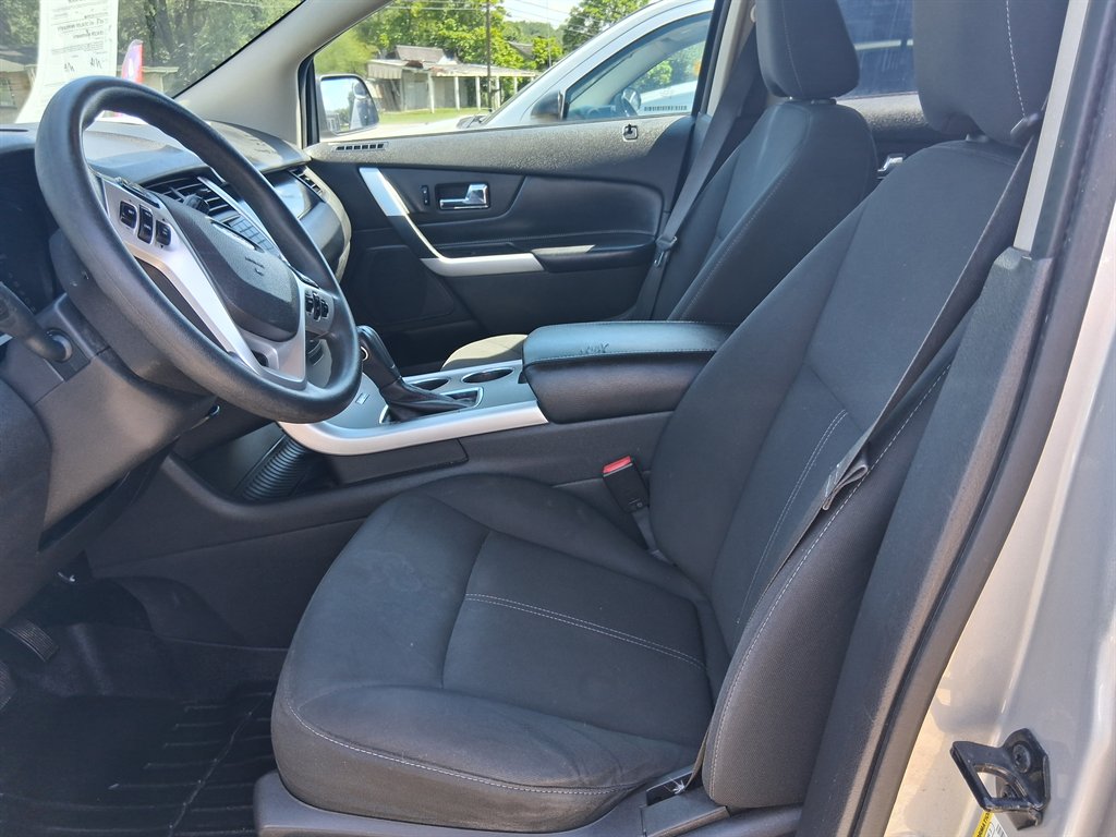 2012 Ford Edge - $4,200