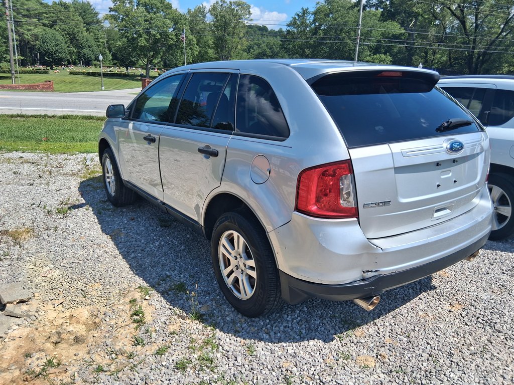 2012 Ford Edge - $4,200