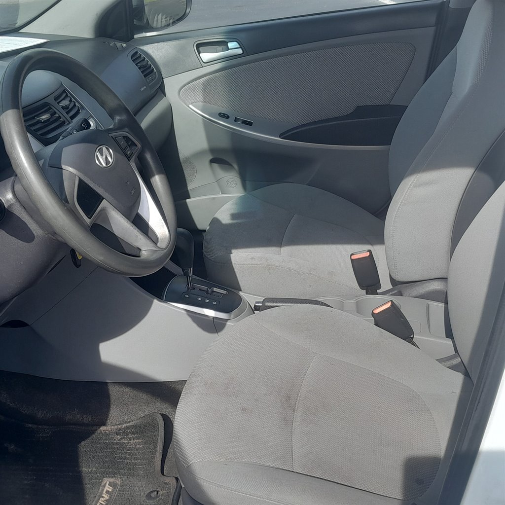 2014 Hyundai Accent GS photo