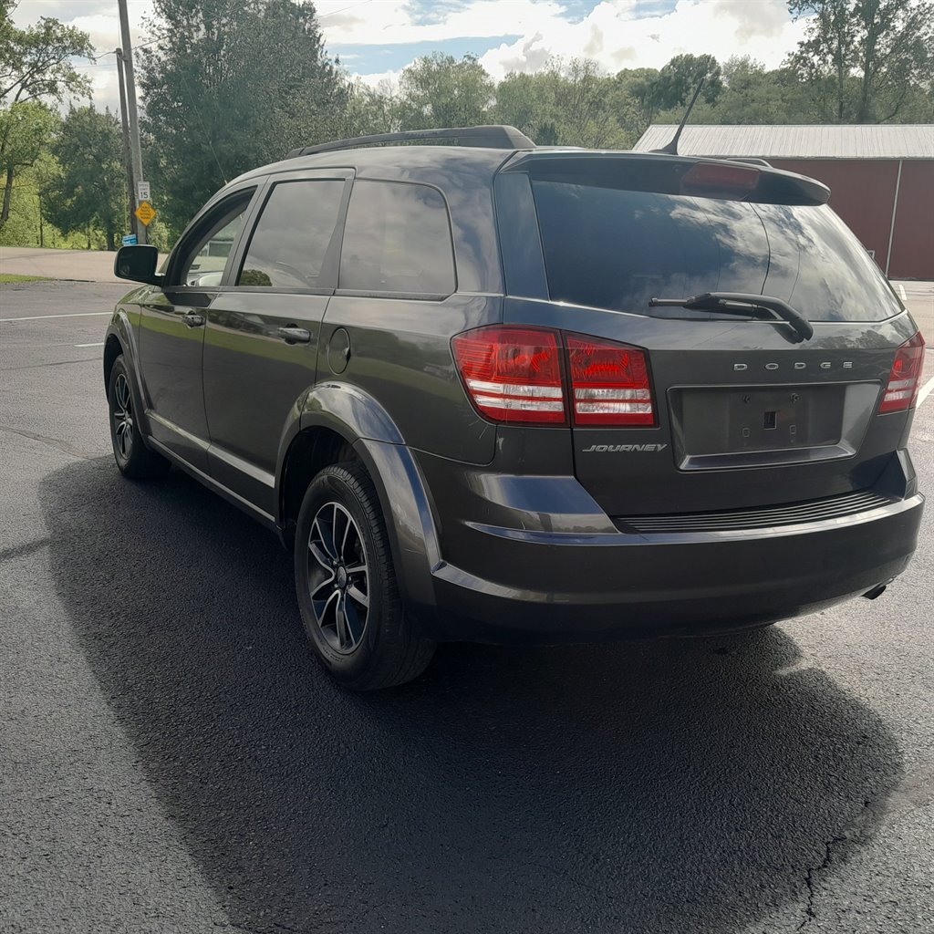 2017 Dodge Journey SE photo