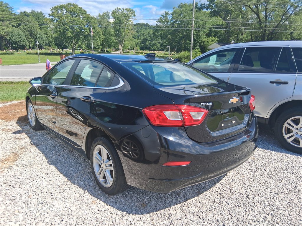 2018 Chevrolet Cruze - $4,800