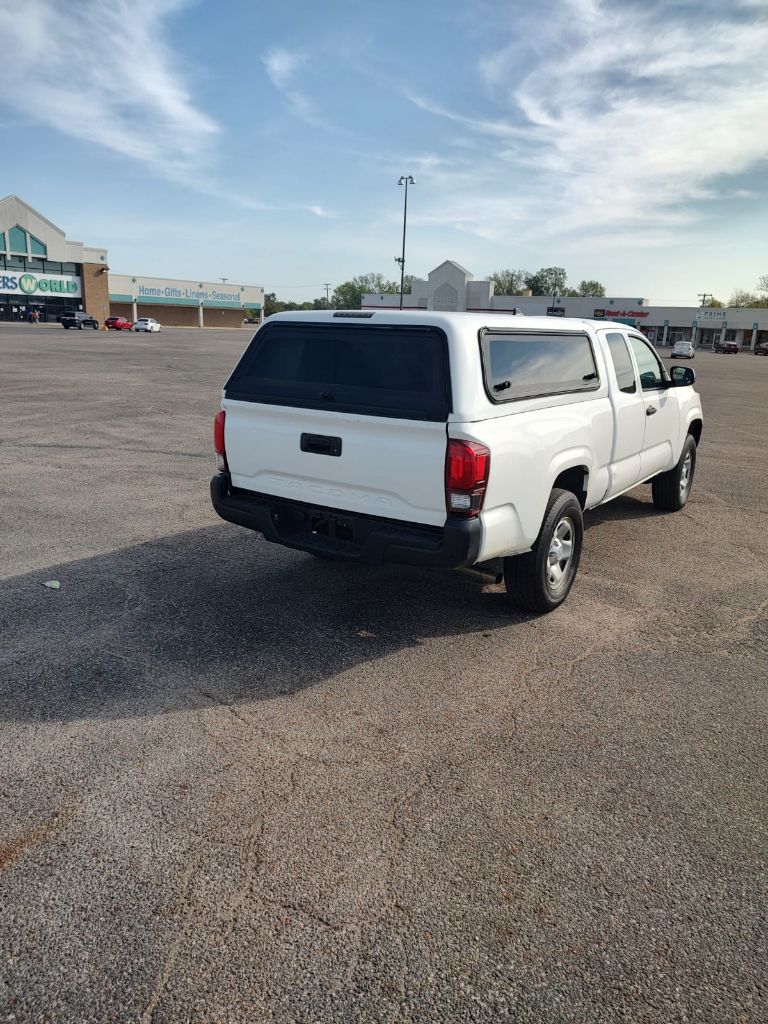 2019 Toyota Tacoma SR photo