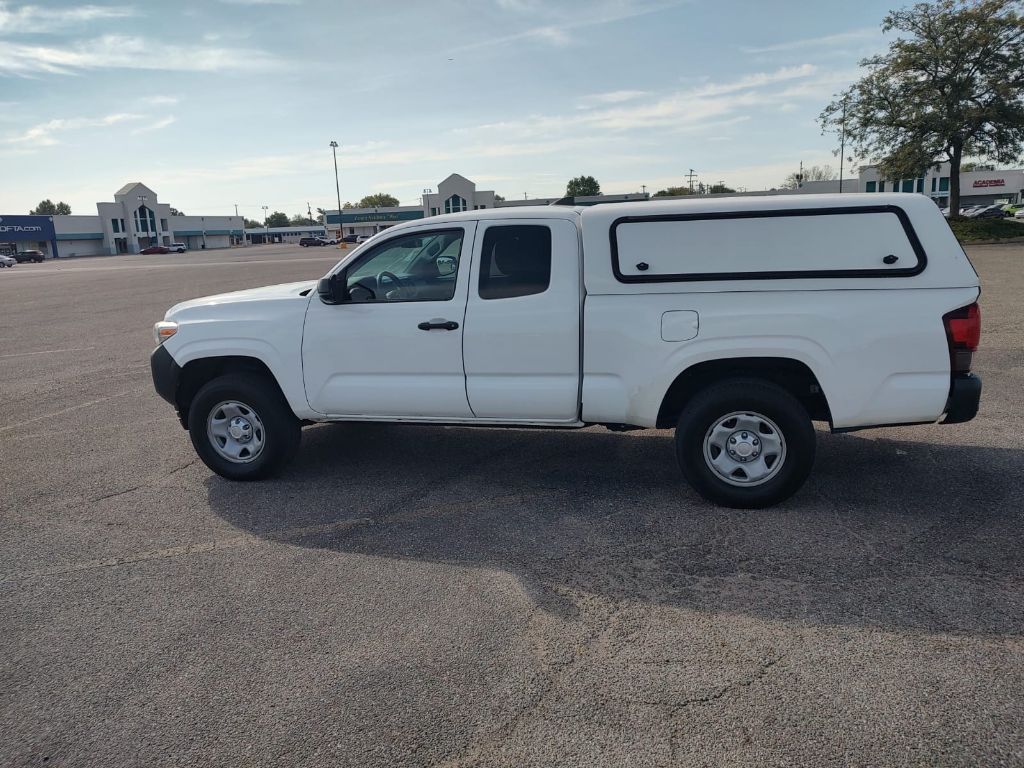 2019 Toyota Tacoma SR photo