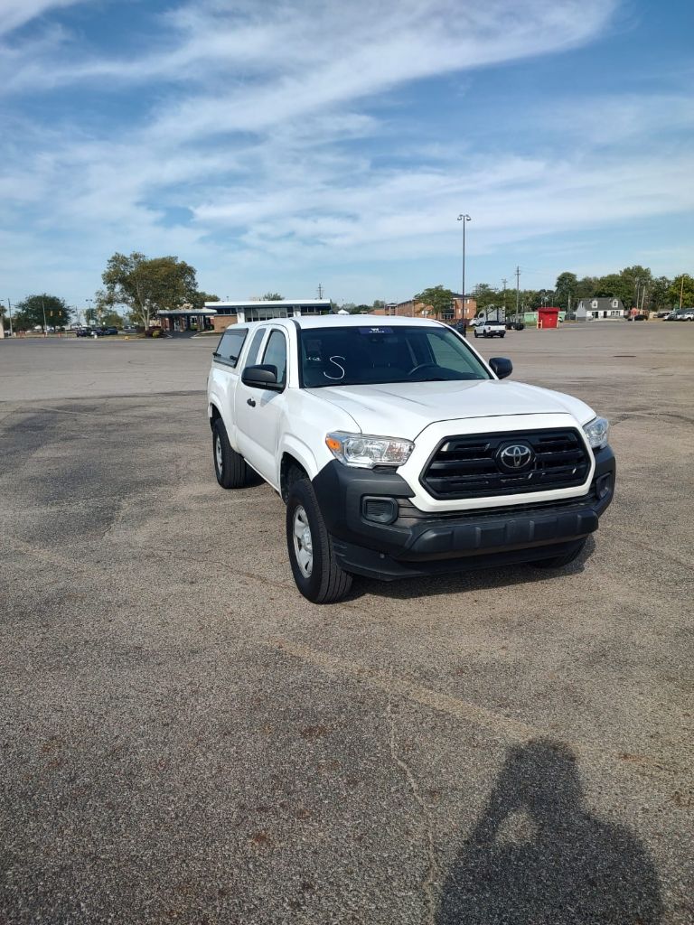 2019 Toyota Tacoma SR photo