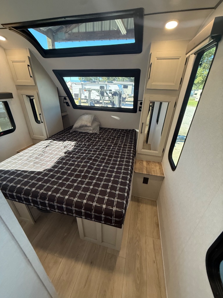 2027 Forest River Spirit - $39,998