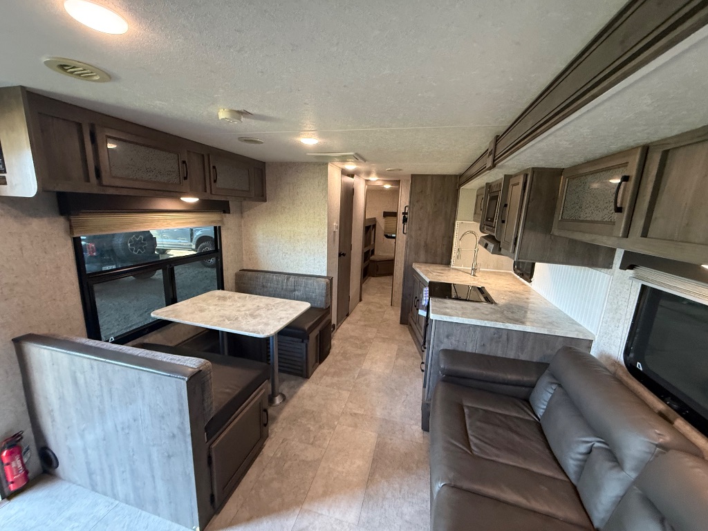 2020 Forest River Coachmen Apex - $15,990