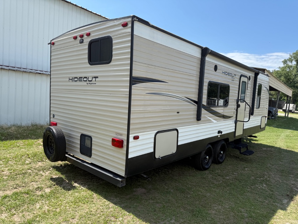 2019 Keystone Keystone - $11,990