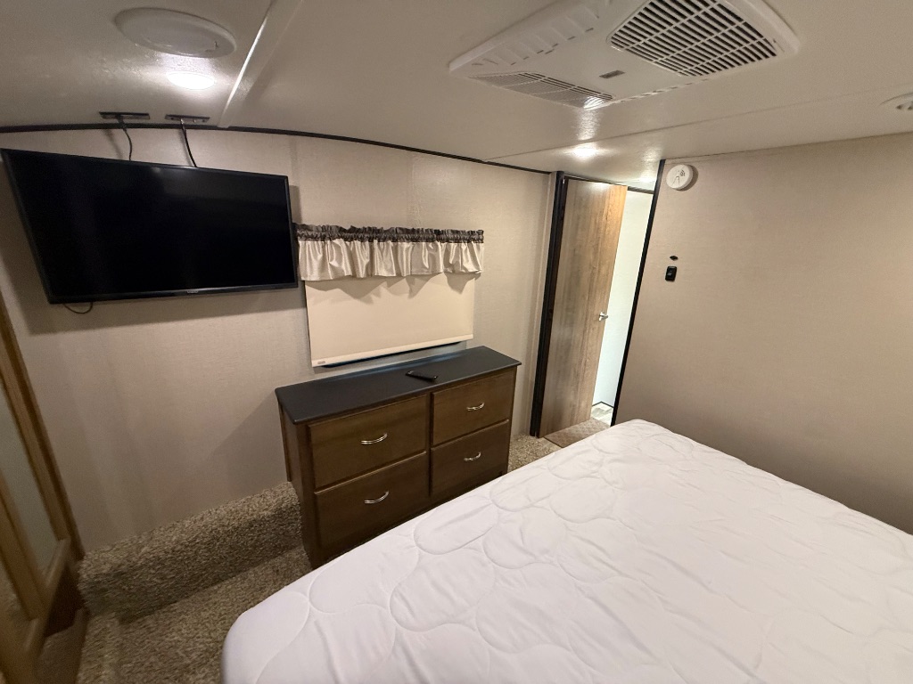 2019 Forest River Chaparral - $29,990