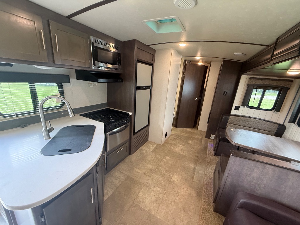 2019 Keystone Keystone - $16,990