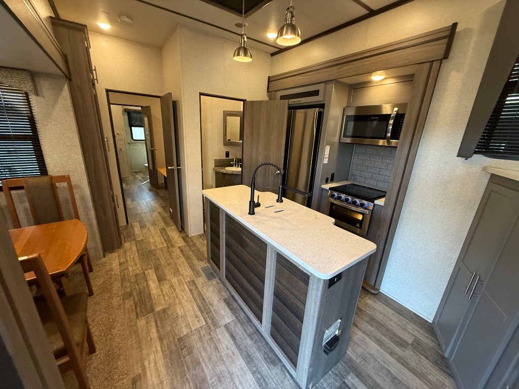 2020 Keystone Keystone - $39,950