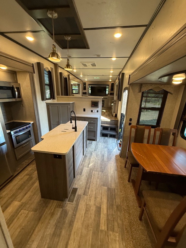 2020 Keystone Keystone - $39,950