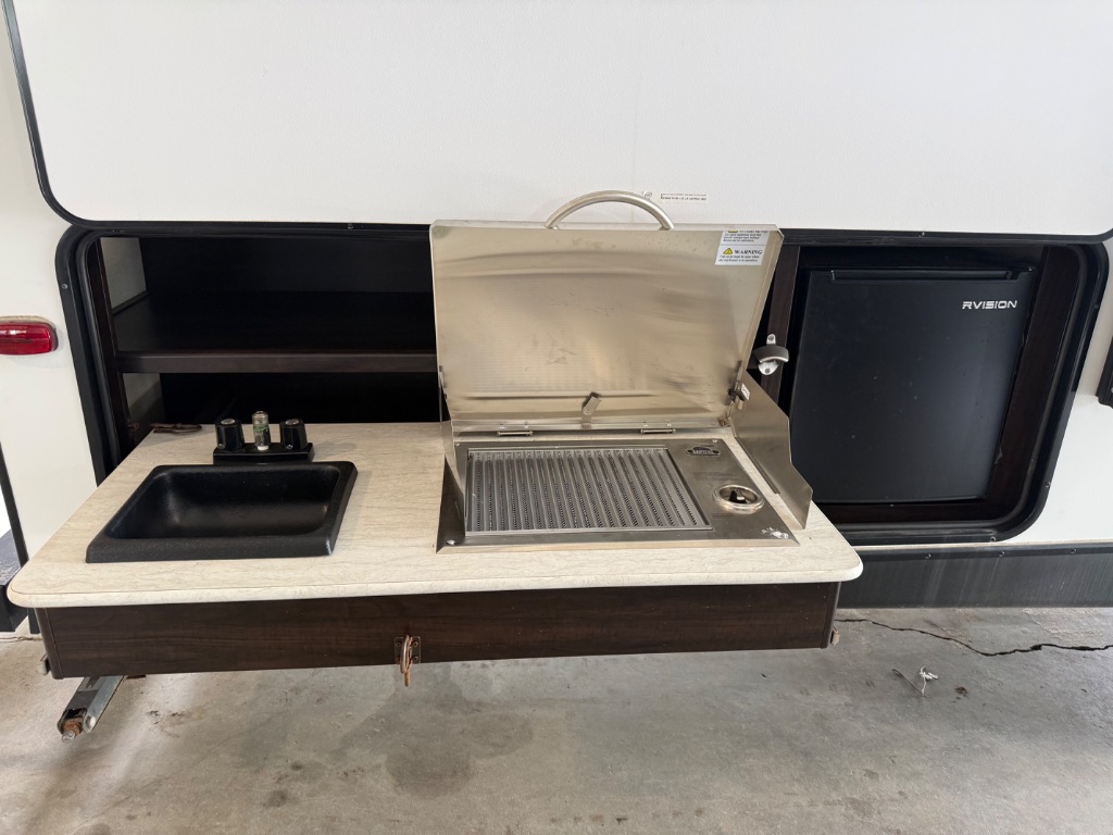 2019 Forest River Tracer - $14,990