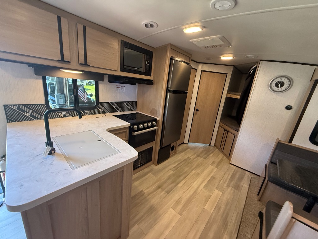 2023 Radiance Radiance - $22,990