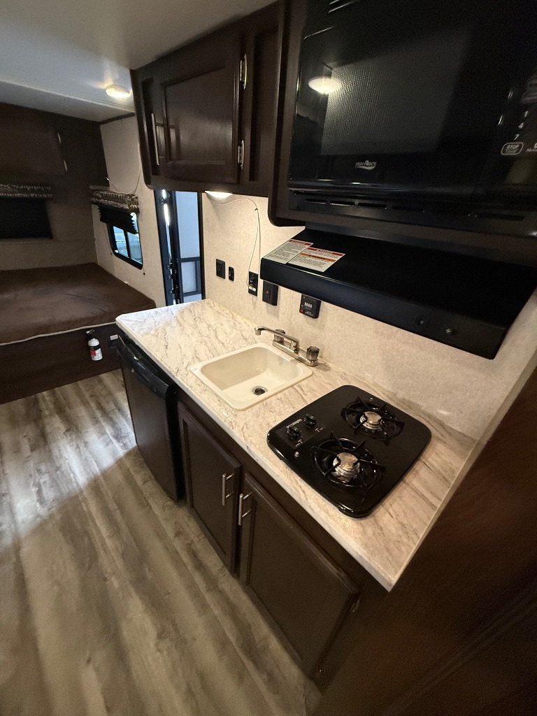 2017 Jayco Jayco - $9,994