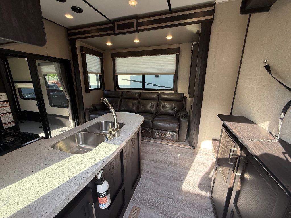 2018 Keystone Keystone - $39,990