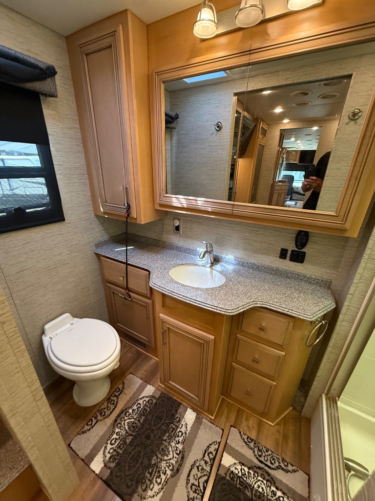 2016 Ford Motorhome Chassis - $84,990