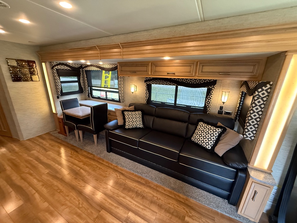 2016 Ford Motorhome Chassis - $84,990