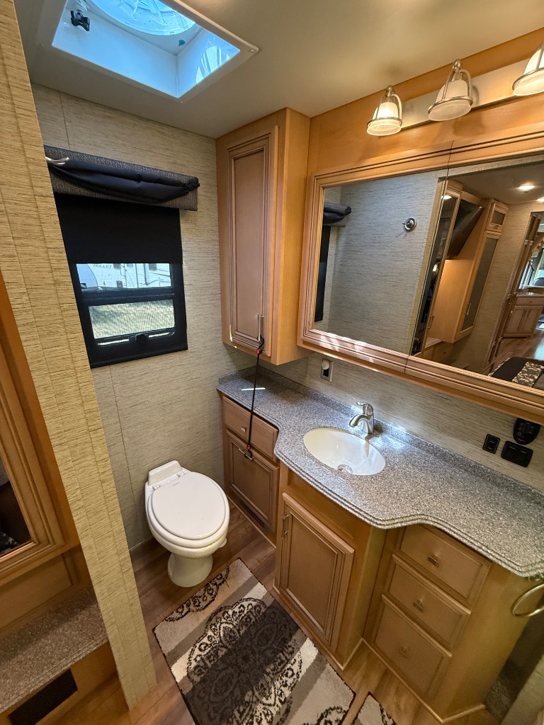 2016 Ford Motorhome Chassis - $84,990