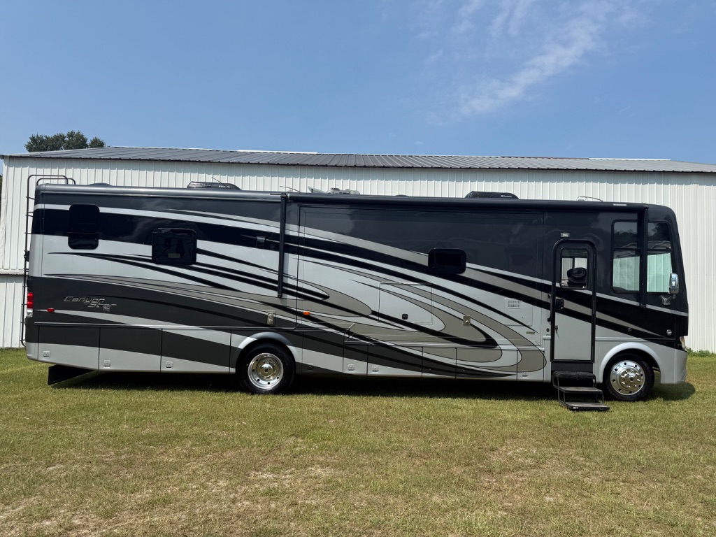 2016 Ford Motorhome Chassis - $84,990