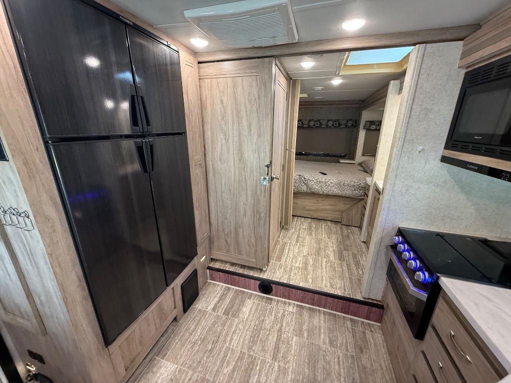 2019 Ford E-450 - $59,990