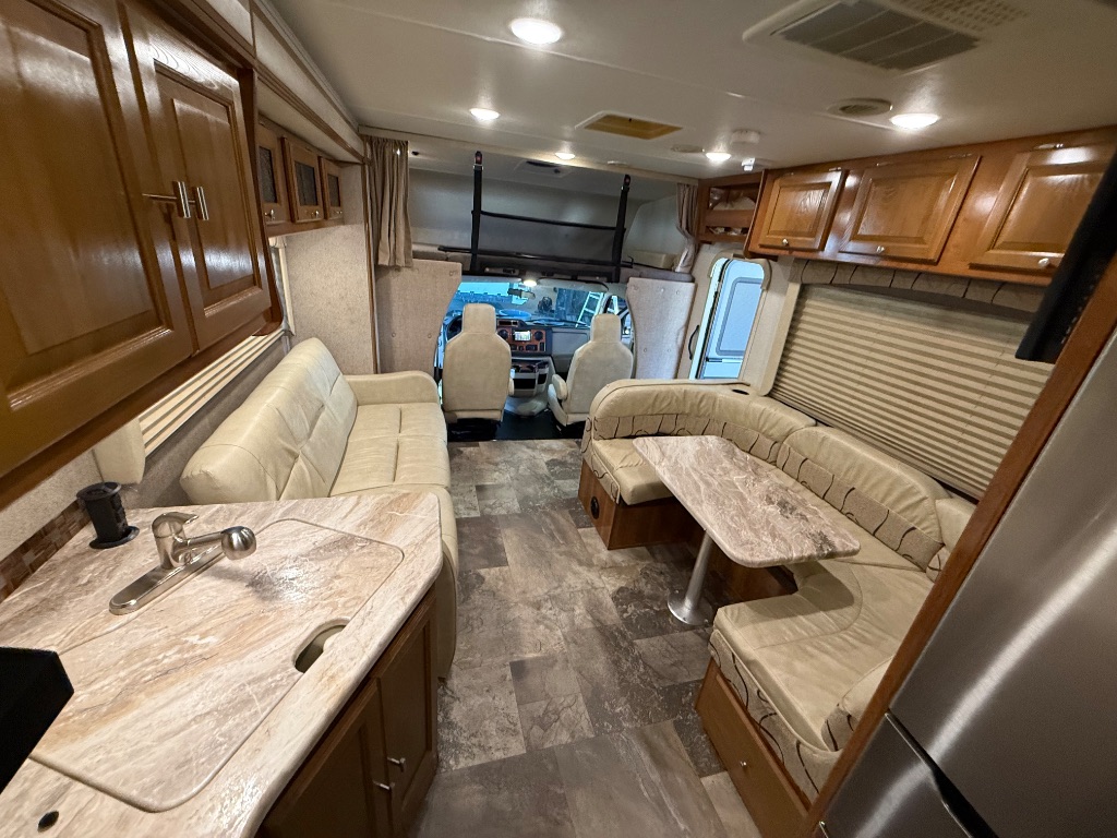 2017 Ford E-450 - $54,990