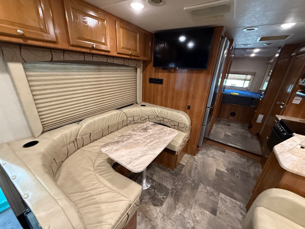 2017 Ford E-450 - $54,990