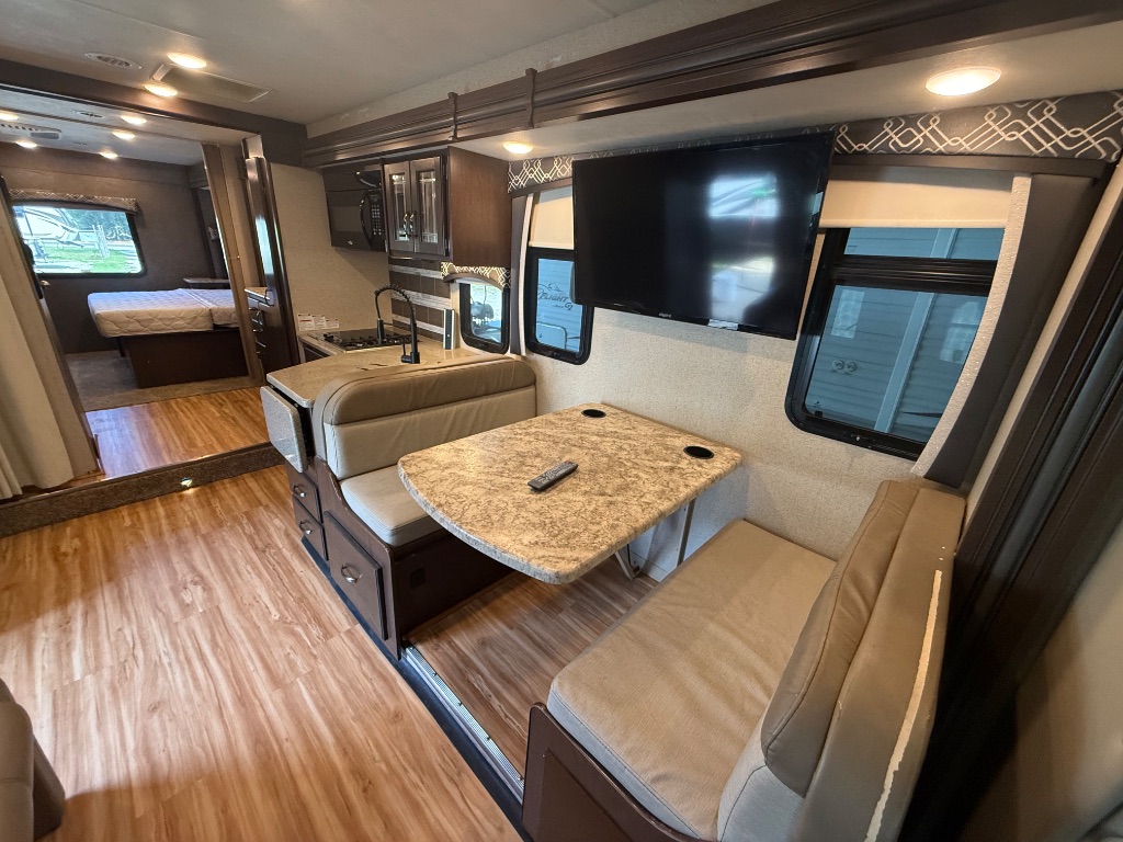 2020 Ford E-450 - $49,990