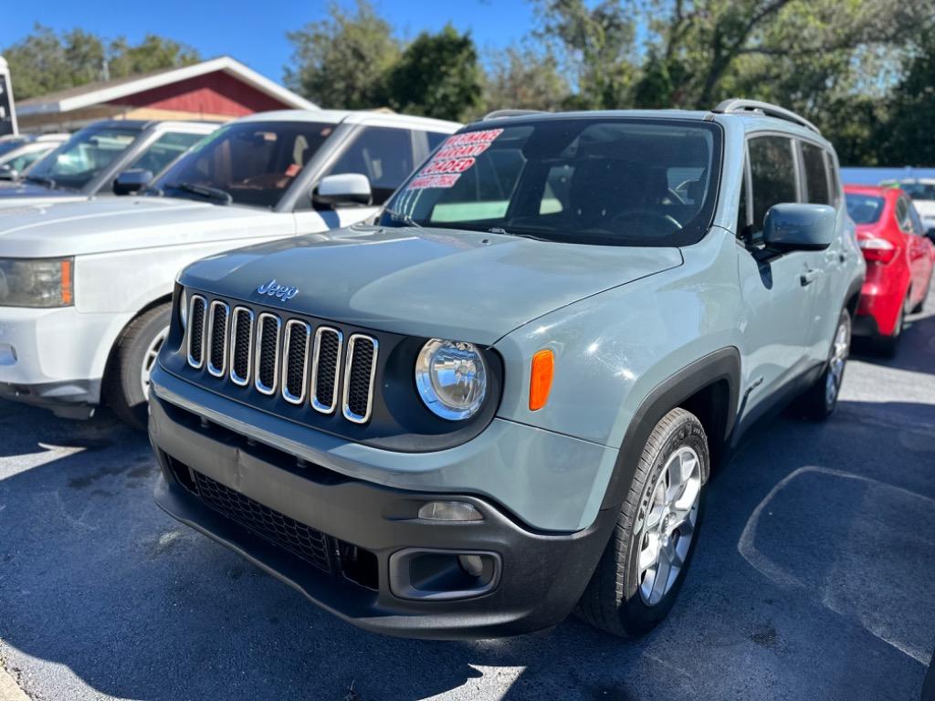 2017 Jeep Renegade Latitude photo