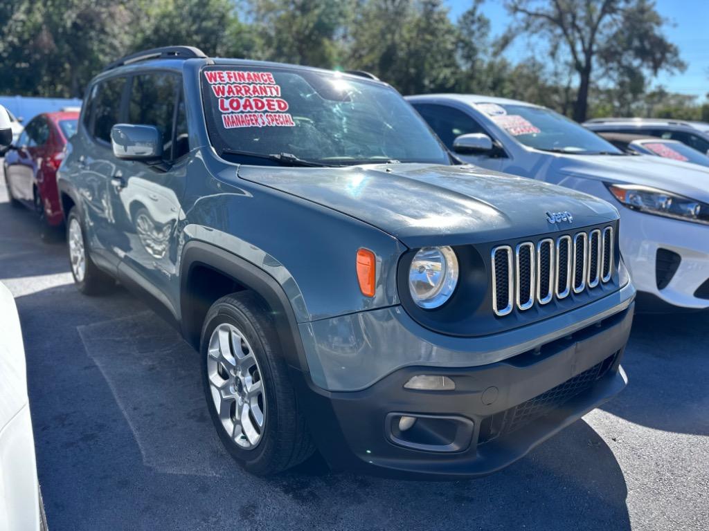 2017 Jeep Renegade Latitude photo