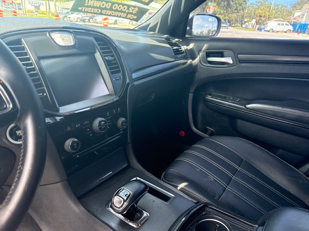 2014 Chrysler 300 - $7,997