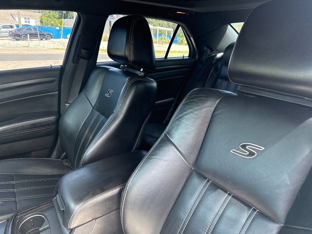 2014 Chrysler 300 - $7,997