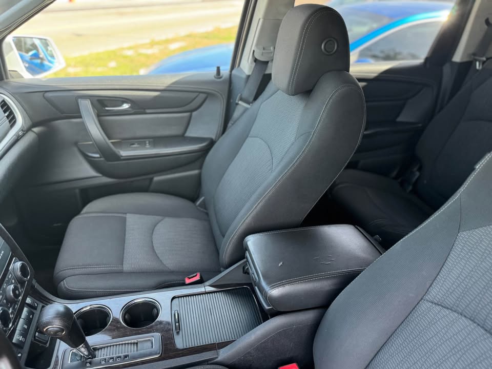 2017 Chevrolet Traverse - $8,000