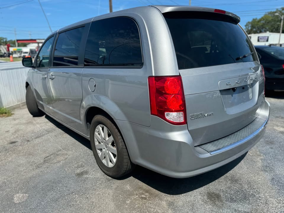 2019 Dodge Grand Caravan - $7,995