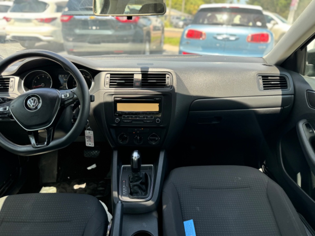 2015 Volkswagen Jetta - $5,500