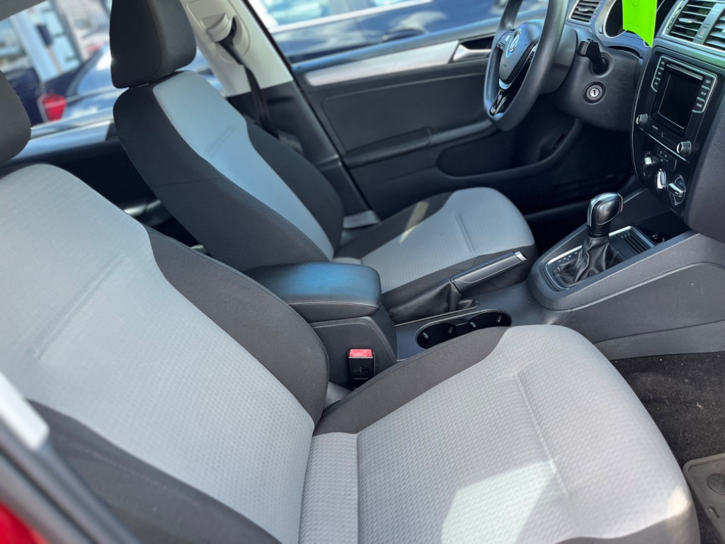 2017 Volkswagen Jetta - $6,995