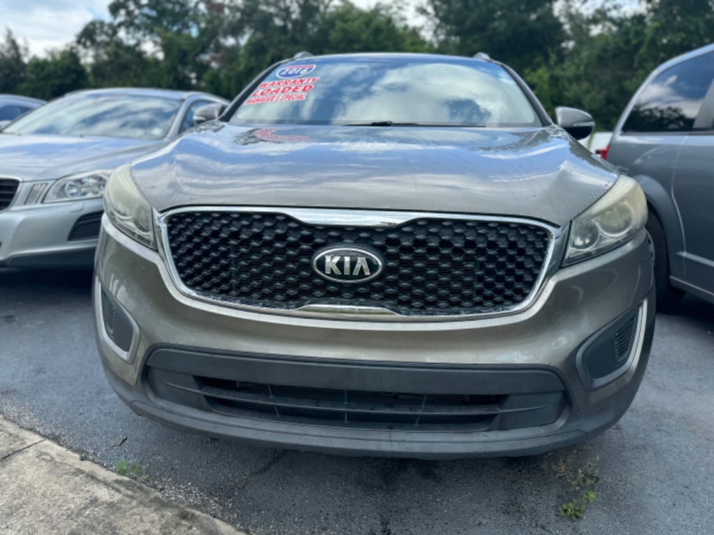 2016 Kia Sorento - $7,995