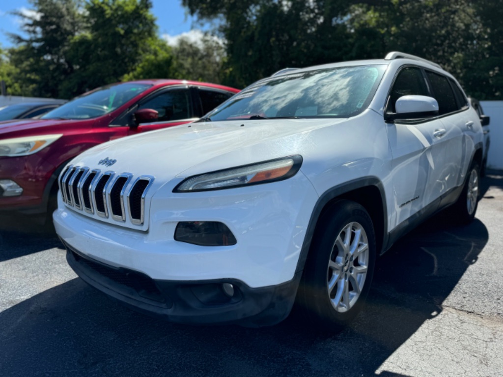 2015 Jeep Cherokee - $5,995