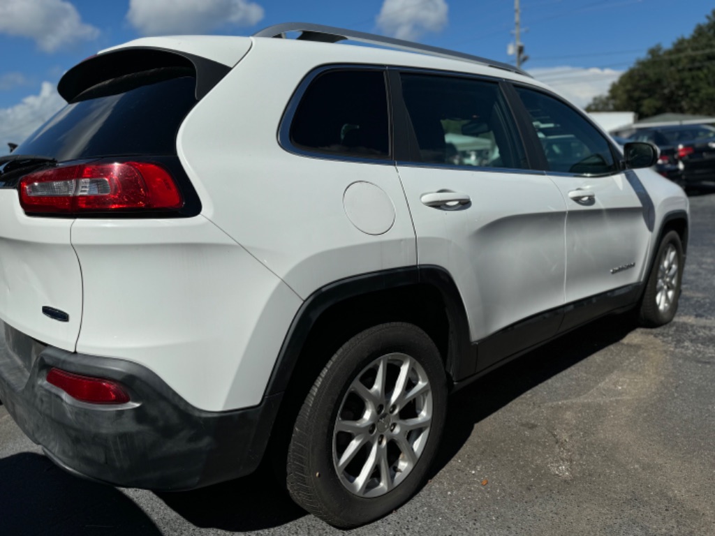 2015 Jeep Cherokee - $5,995