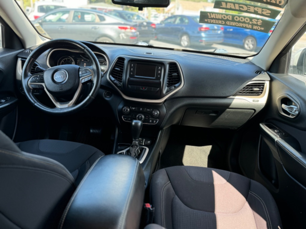 2015 Jeep Cherokee - $5,995