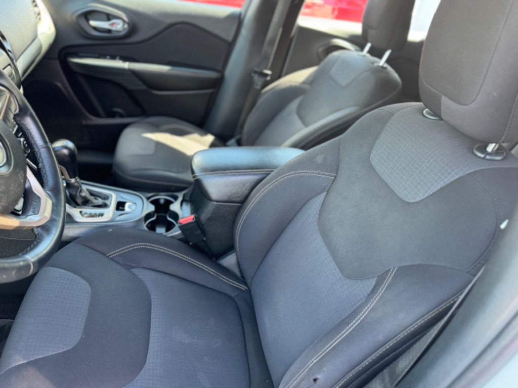 2015 Jeep Cherokee - $5,995