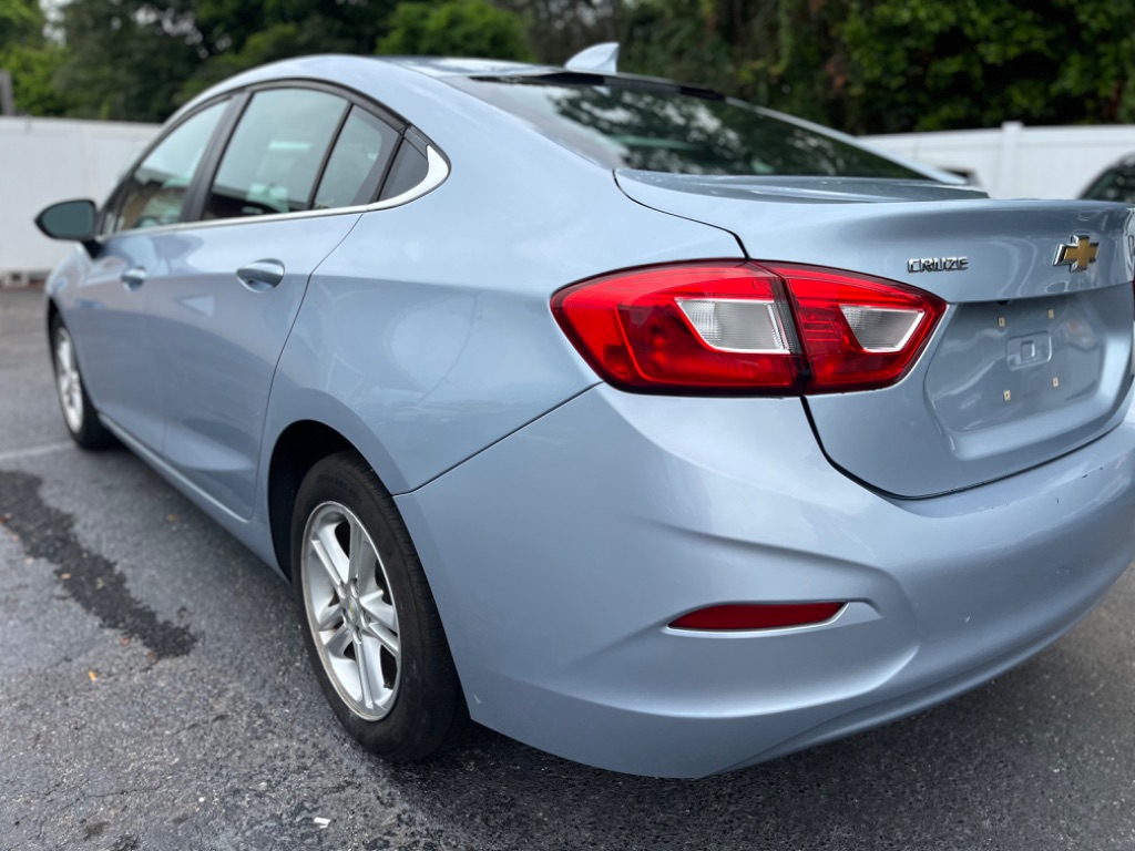 2018 Chevrolet Cruze - $4,997