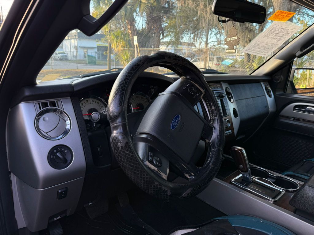 2010 Ford Expedition EL Limited photo